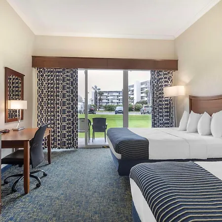 Best Western Cocoa Beach - Port Canaveral Exterior photo