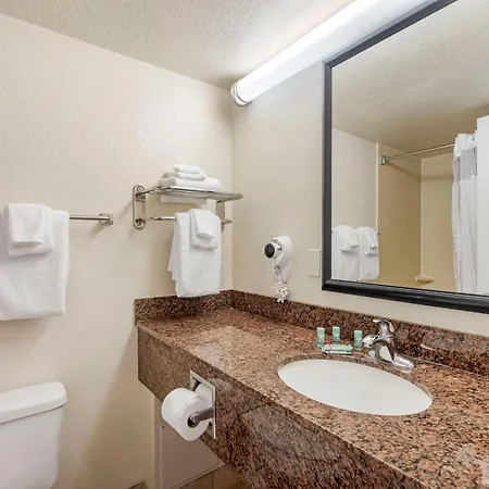 Best Western Cocoa Beach - Port Canaveral Exterior photo